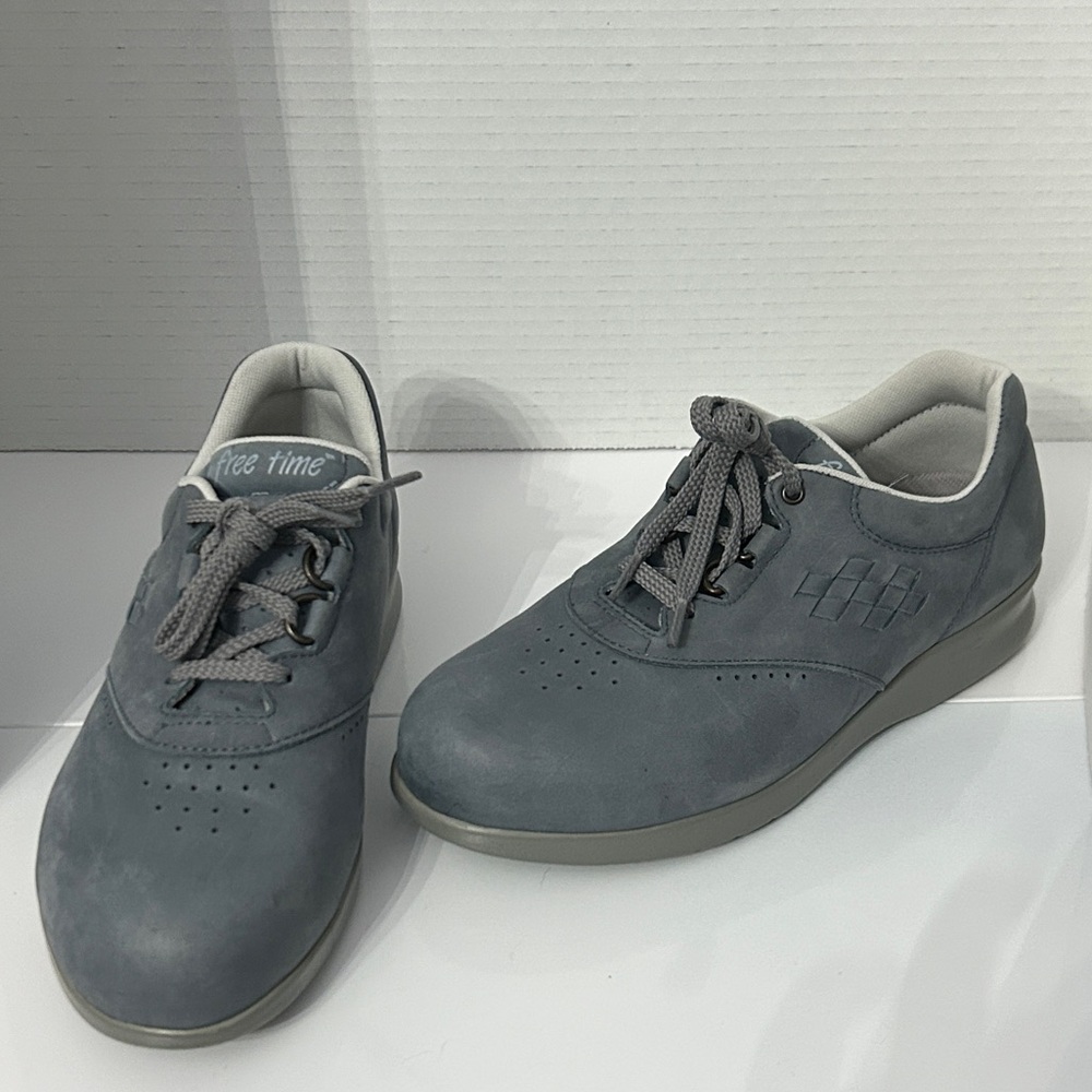 SAS Free Time Women’s 7W Gray Blue Walking Sneaker Wide Width Orthopedic